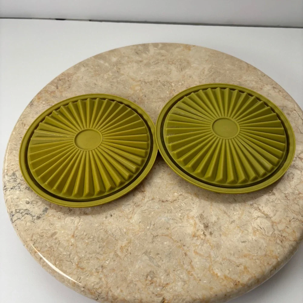 Tupperware Lids 2 Vintage Avocado Olive Green 5